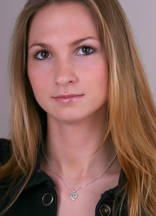 Přívěsek zlatý, diamanty, smaragdy, srdce