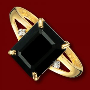 Prsten zlatý, černý safír, diamanty